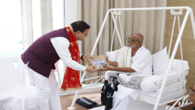उत्तराखंड के मुख्यमंत्री पुष्कर सिंह धामी ने रविवार को नंदप्रयाग में आयोजित राम कथा में शामिल हुए।
